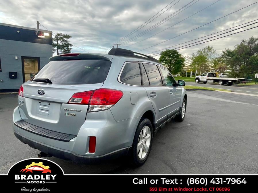 2013 Subaru Outback 2.5i Premium, available for sale in Windsor Locks, Connecticut | Bradley Motors Inc. Windsor Locks, Connecticut 2013 Subaru Outback 2.5i Premium, available for sale in Windsor Locks, Connecticut | Bradley Motors Inc. Windsor Locks, Connecticut