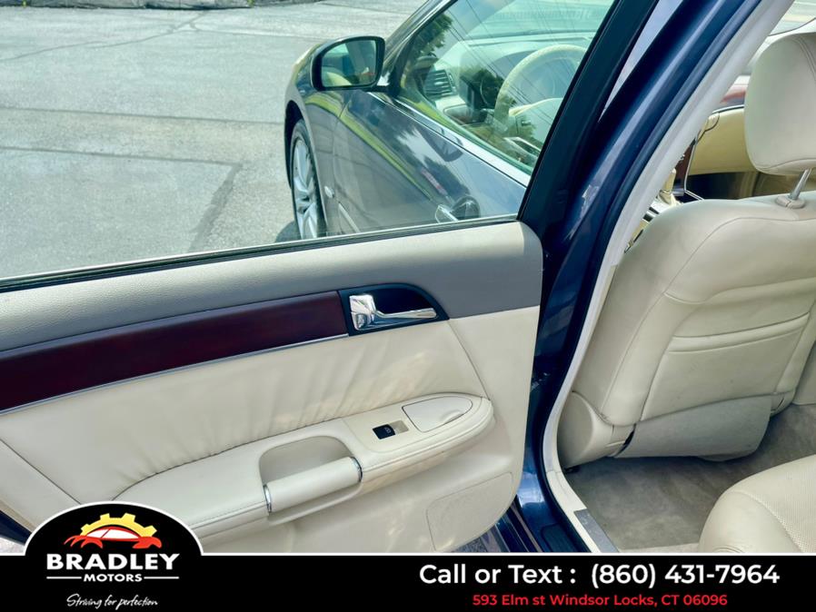 2010 Infiniti M35 AWD Limited, available for sale in Windsor Locks, Connecticut | Bradley Motors Inc. Windsor Locks, Connecticut 2010 Infiniti M35 AWD Limited, available for sale in Windsor Locks, Connecticut | Bradley Motors Inc. Windsor Locks, Connecticut
