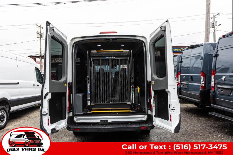 Used Ford Transit Wagon HANDICAP T-250 148" Med Rf 9000 GVWR Sliding RH Dr 2016 | Only Vans Inc. West Hempstead, New York