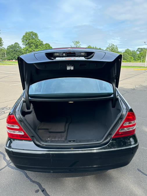 2002 Mercedes-Benz C-Class 4dr Sdn 2.6L, available for sale in Wallingford, Connecticut | Vertucci Automotive Inc. Wallingford, Connecticut 2002 Mercedes-Benz C-Class 4dr Sdn 2.6L, available for sale in Wallingford, Connecticut | Vertucci Automotive Inc. Wallingford, Connecticut