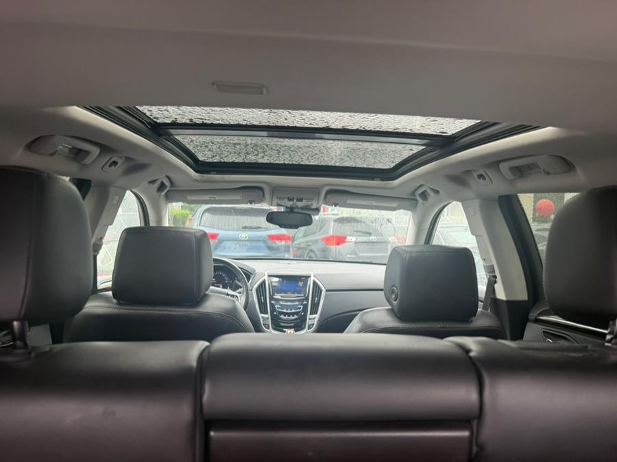 2015 Cadillac SRX AWD 4dr Luxury Collection, available for sale in Bridgeport, Connecticut | CT Auto. Bridgeport, Connecticut 2015 Cadillac SRX AWD 4dr Luxury Collection, available for sale in Bridgeport, Connecticut | CT Auto. Bridgeport, Connecticut
