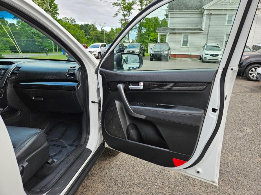 2014 Kia Sorento AWD 4dr V6 EX, available for sale in East Windsor, Connecticut | Toro Auto. East Windsor, Connecticut 2014 Kia Sorento AWD 4dr V6 EX, available for sale in East Windsor, Connecticut | Toro Auto. East Windsor, Connecticut