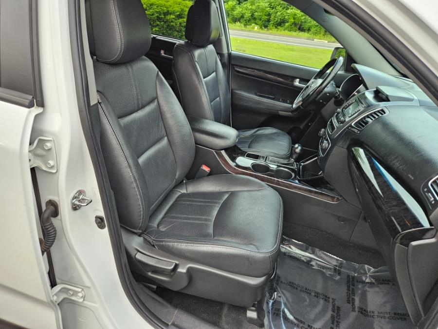2014 Kia Sorento AWD 4dr V6 EX, available for sale in East Windsor, Connecticut | Toro Auto. East Windsor, Connecticut 2014 Kia Sorento AWD 4dr V6 EX, available for sale in East Windsor, Connecticut | Toro Auto. East Windsor, Connecticut