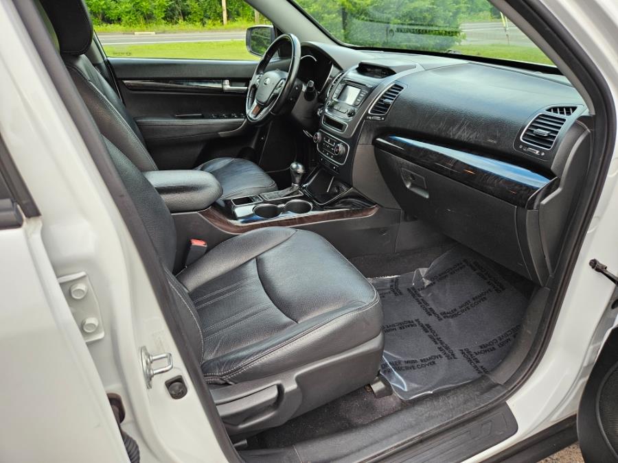 2014 Kia Sorento AWD 4dr V6 EX, available for sale in East Windsor, Connecticut | Toro Auto. East Windsor, Connecticut 2014 Kia Sorento AWD 4dr V6 EX, available for sale in East Windsor, Connecticut | Toro Auto. East Windsor, Connecticut