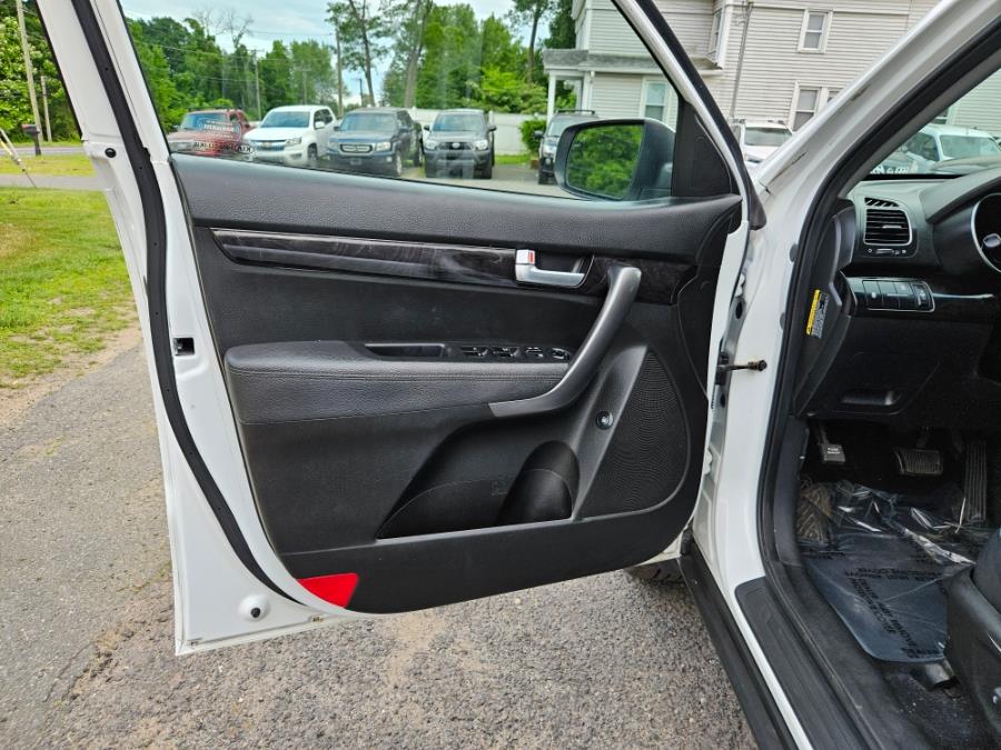 2014 Kia Sorento AWD 4dr V6 EX, available for sale in East Windsor, Connecticut | Toro Auto. East Windsor, Connecticut 2014 Kia Sorento AWD 4dr V6 EX, available for sale in East Windsor, Connecticut | Toro Auto. East Windsor, Connecticut