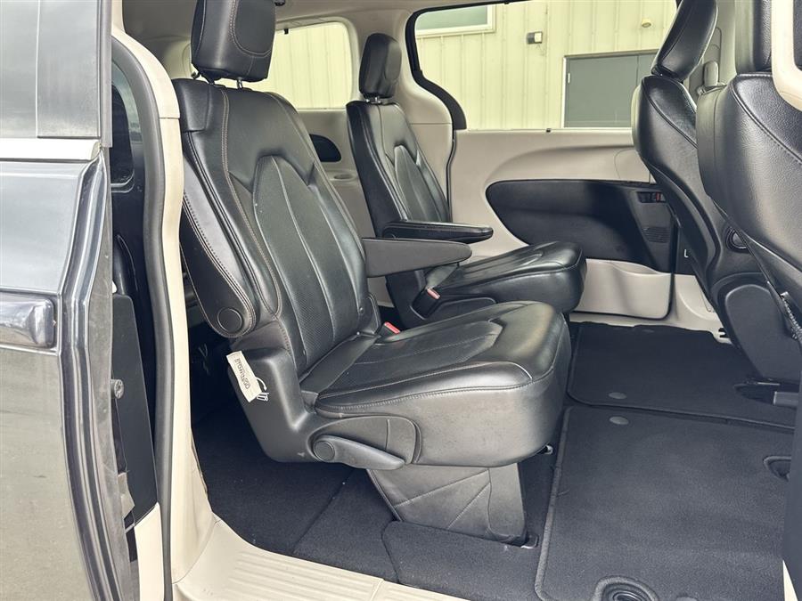 2020 Chrysler Pacifica Touring L, available for sale in Elida, Ohio | Josh's All Under Ten LLC. Elida, Ohio 2020 Chrysler Pacifica Touring L, available for sale in Elida, Ohio | Josh's All Under Ten LLC. Elida, Ohio