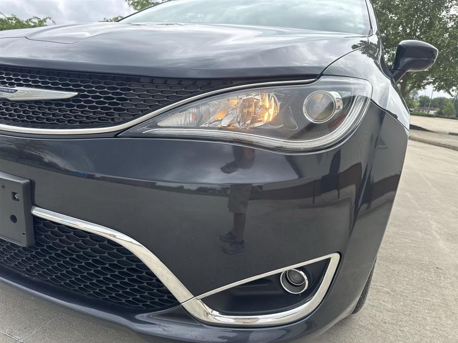 2020 Chrysler Pacifica Touring L, available for sale in Elida, Ohio | Josh's All Under Ten LLC. Elida, Ohio 2020 Chrysler Pacifica Touring L, available for sale in Elida, Ohio | Josh's All Under Ten LLC. Elida, Ohio