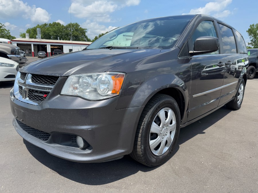 Used 2017 Dodge Grand Caravan in Ortonville, Michigan | Marsh Auto Sales LLC. Ortonville, Michigan