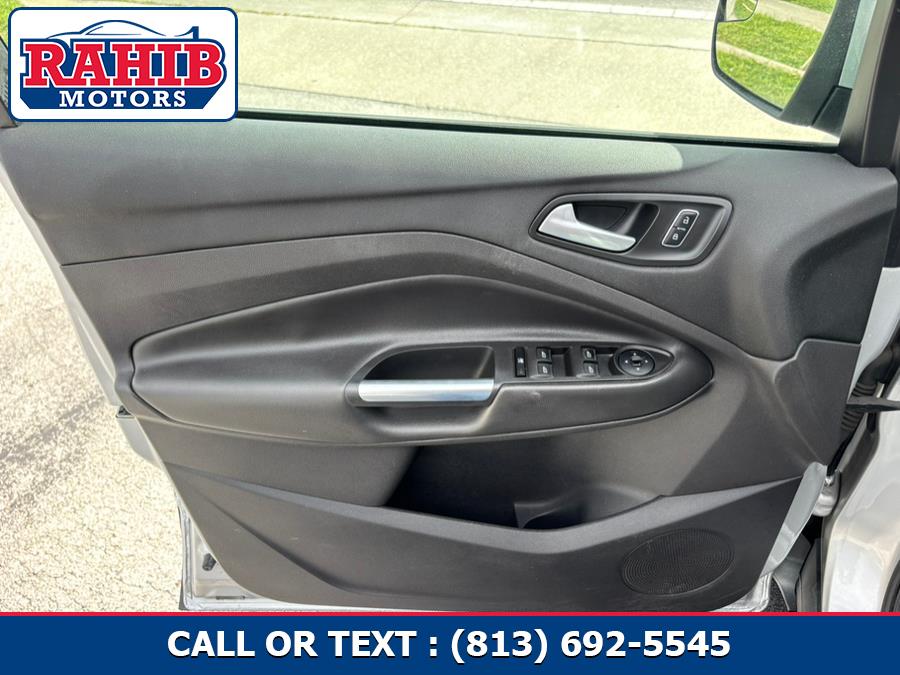 2015 Ford Escape 4WD 4dr SE, available for sale in Winter Park, Florida | Rahib Motors. Winter Park, Florida 2015 Ford Escape 4WD 4dr SE, available for sale in Winter Park, Florida | Rahib Motors. Winter Park, Florida