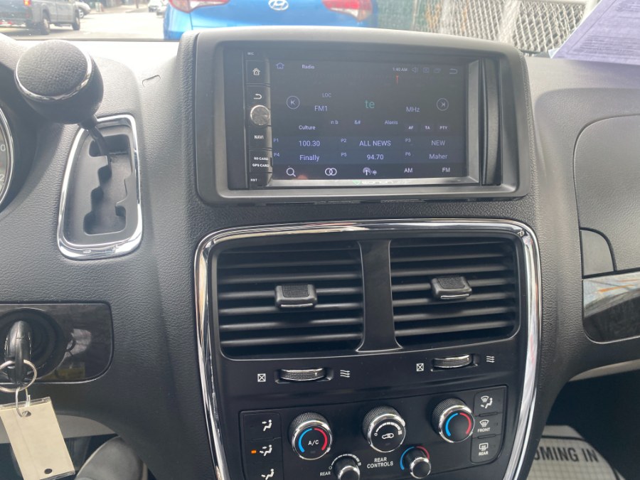 2014 Dodge Grand Caravan 4dr Wgn SXT, available for sale in Middle Village, New York | Middle Village Motors . Middle Village, New York 2014 Dodge Grand Caravan 4dr Wgn SXT, available for sale in Middle Village, New York | Middle Village Motors . Middle Village, New York