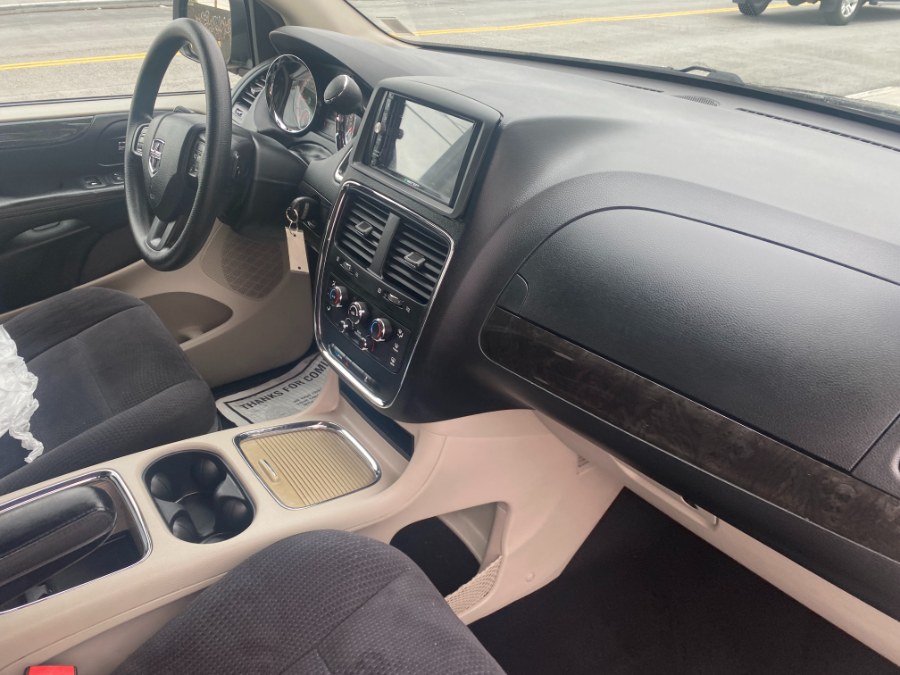 2014 Dodge Grand Caravan 4dr Wgn SXT, available for sale in Middle Village, New York | Middle Village Motors . Middle Village, New York 2014 Dodge Grand Caravan 4dr Wgn SXT, available for sale in Middle Village, New York | Middle Village Motors . Middle Village, New York