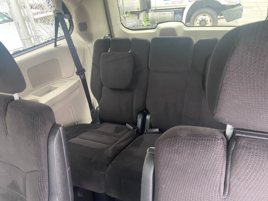 2014 Dodge Grand Caravan 4dr Wgn SXT, available for sale in Middle Village, New York | Middle Village Motors . Middle Village, New York 2014 Dodge Grand Caravan 4dr Wgn SXT, available for sale in Middle Village, New York | Middle Village Motors . Middle Village, New York