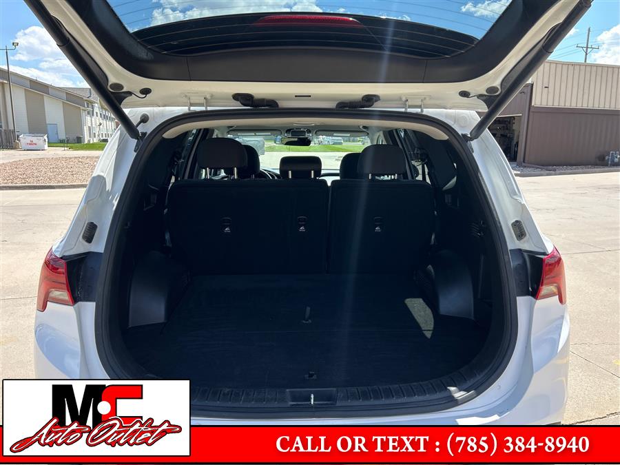 2023 Hyundai Santa Fe SEL AWD, available for sale in Colby, Kansas | M C Auto Outlet Inc. Colby, Kansas 2023 Hyundai Santa Fe SEL AWD, available for sale in Colby, Kansas | M C Auto Outlet Inc. Colby, Kansas