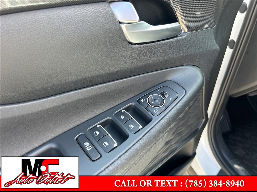 2023 Hyundai Santa Fe SEL AWD, available for sale in Colby, Kansas | M C Auto Outlet Inc. Colby, Kansas 2023 Hyundai Santa Fe SEL AWD, available for sale in Colby, Kansas | M C Auto Outlet Inc. Colby, Kansas