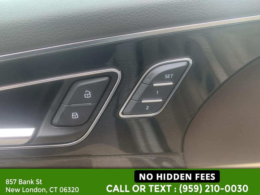 2019 Audi Q7 SE Premium Plus 55 TFSI quattro, available for sale in New London, Connecticut | McAvoy Inc dba Town Hill Auto. New London, Connecticut 2019 Audi Q7 SE Premium Plus 55 TFSI quattro, available for sale in New London, Connecticut | McAvoy Inc dba Town Hill Auto. New London, Connecticut