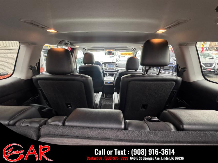 2019 Toyota Highlander XLE V6 AWD (Natl), available for sale in Linden, New Jersey | Car Zone. Linden, New Jersey 2019 Toyota Highlander XLE V6 AWD (Natl), available for sale in Linden, New Jersey | Car Zone. Linden, New Jersey