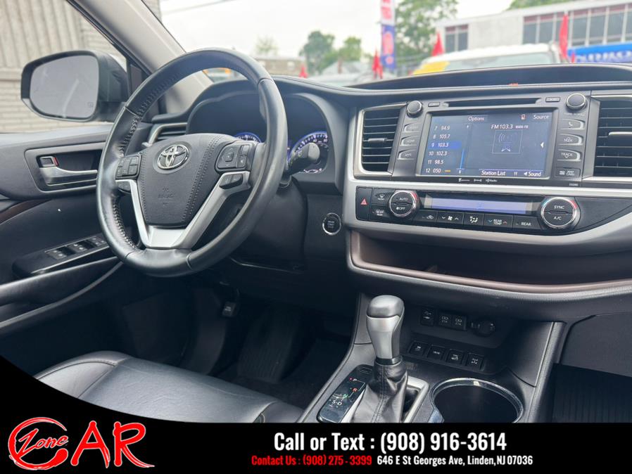 2019 Toyota Highlander XLE V6 AWD (Natl), available for sale in Linden, New Jersey | Car Zone. Linden, New Jersey 2019 Toyota Highlander XLE V6 AWD (Natl), available for sale in Linden, New Jersey | Car Zone. Linden, New Jersey