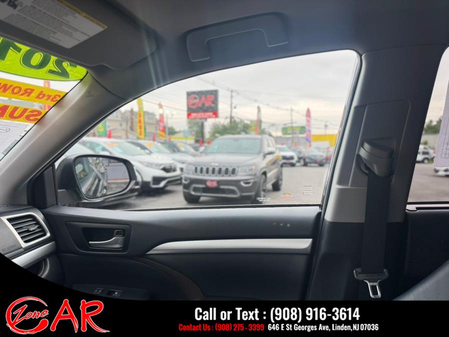 2019 Toyota Highlander XLE V6 AWD (Natl), available for sale in Linden, New Jersey | Car Zone. Linden, New Jersey 2019 Toyota Highlander XLE V6 AWD (Natl), available for sale in Linden, New Jersey | Car Zone. Linden, New Jersey