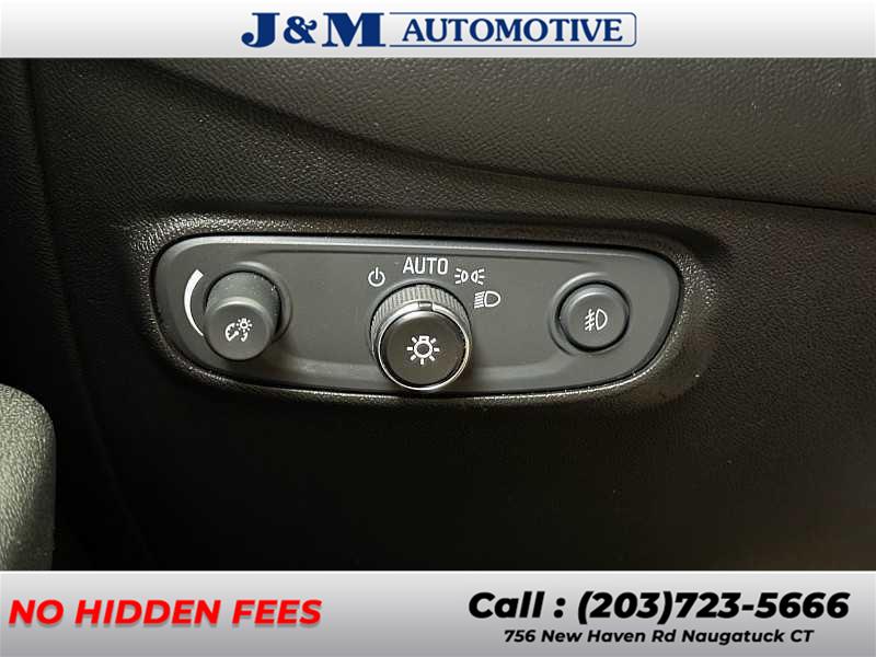 2021 Chevrolet Equinox Premier, available for sale in Naugatuck, Connecticut | J&M Automotive Sls&Svc LLC. Naugatuck, Connecticut 2021 Chevrolet Equinox Premier, available for sale in Naugatuck, Connecticut | J&M Automotive Sls&Svc LLC. Naugatuck, Connecticut