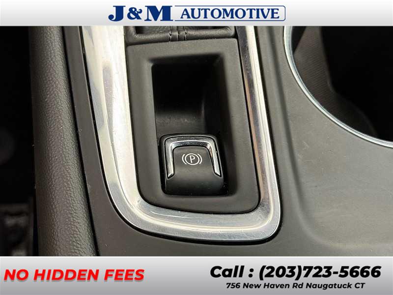 2021 Chevrolet Equinox Premier, available for sale in Naugatuck, Connecticut | J&M Automotive Sls&Svc LLC. Naugatuck, Connecticut 2021 Chevrolet Equinox Premier, available for sale in Naugatuck, Connecticut | J&M Automotive Sls&Svc LLC. Naugatuck, Connecticut