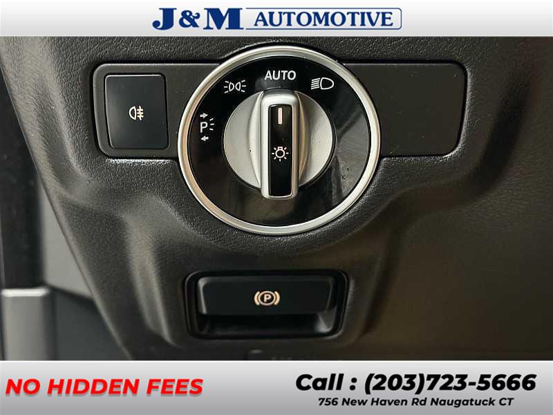2018 Infiniti Qx30 Luxury, available for sale in Naugatuck, Connecticut | J&M Automotive Sls&Svc LLC. Naugatuck, Connecticut 2018 Infiniti Qx30 Luxury, available for sale in Naugatuck, Connecticut | J&M Automotive Sls&Svc LLC. Naugatuck, Connecticut