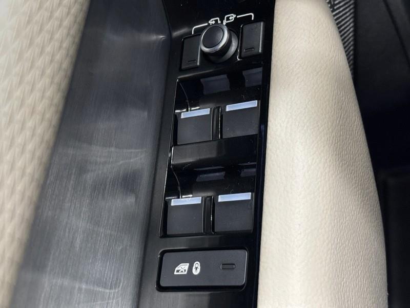 2018 Land Rover Range Rover Velar R-Dynamic SE, available for sale in Maple Shade, New Jersey | Car Revolution. Maple Shade, New Jersey 2018 Land Rover Range Rover Velar R-Dynamic SE, available for sale in Maple Shade, New Jersey | Car Revolution. Maple Shade, New Jersey