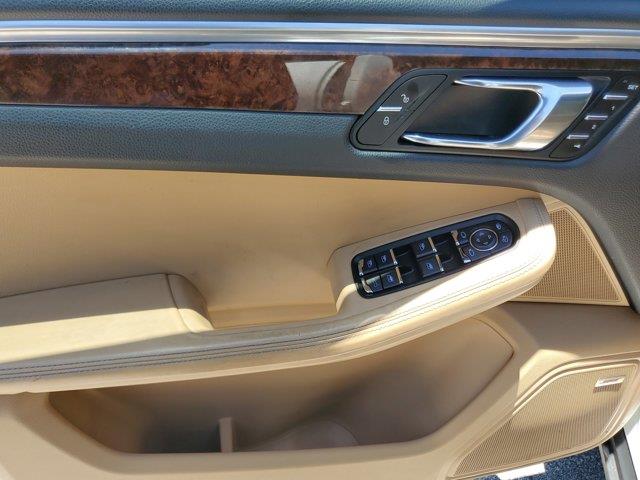 2018 Porsche Macan , available for sale in Fort Lauderdale, Florida | CarLux Fort Lauderdale. Fort Lauderdale, Florida 2018 Porsche Macan , available for sale in Fort Lauderdale, Florida | CarLux Fort Lauderdale. Fort Lauderdale, Florida
