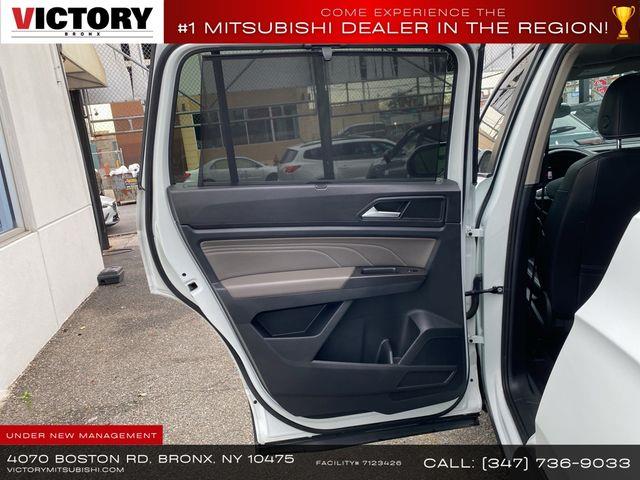 2022 Volkswagen Atlas 3.6L V6 SE w/Technology, available for sale in Floral Park, New York | Shop Auto NY. Floral Park, New York 2022 Volkswagen Atlas 3.6L V6 SE w/Technology, available for sale in Floral Park, New York | Shop Auto NY. Floral Park, New York