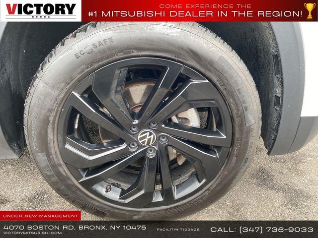 2022 Volkswagen Atlas 3.6L V6 SE w/Technology, available for sale in Floral Park, New York | Shop Auto NY. Floral Park, New York 2022 Volkswagen Atlas 3.6L V6 SE w/Technology, available for sale in Floral Park, New York | Shop Auto NY. Floral Park, New York