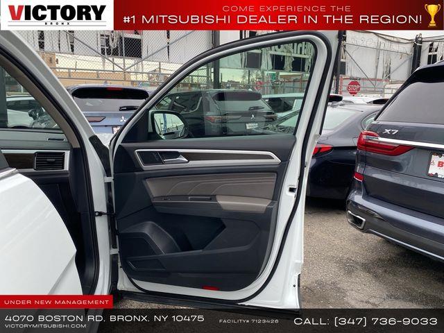 2022 Volkswagen Atlas 3.6L V6 SE w/Technology, available for sale in Floral Park, New York | Shop Auto NY. Floral Park, New York 2022 Volkswagen Atlas 3.6L V6 SE w/Technology, available for sale in Floral Park, New York | Shop Auto NY. Floral Park, New York