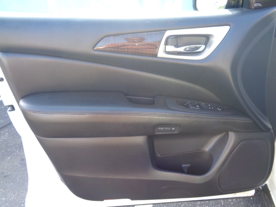 2015 Nissan Pathfinder 4WD 4dr S, available for sale in Valley Stream, New York | NY Auto Traders. Valley Stream, New York 2015 Nissan Pathfinder 4WD 4dr S, available for sale in Valley Stream, New York | NY Auto Traders. Valley Stream, New York
