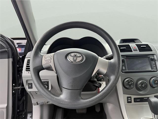 2013 Toyota Corolla LE, available for sale in Stratford, Connecticut | Wiz Leasing Inc. Stratford, Connecticut 2013 Toyota Corolla LE, available for sale in Stratford, Connecticut | Wiz Leasing Inc. Stratford, Connecticut