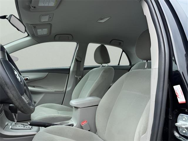 2013 Toyota Corolla LE, available for sale in Stratford, Connecticut | Wiz Leasing Inc. Stratford, Connecticut 2013 Toyota Corolla LE, available for sale in Stratford, Connecticut | Wiz Leasing Inc. Stratford, Connecticut