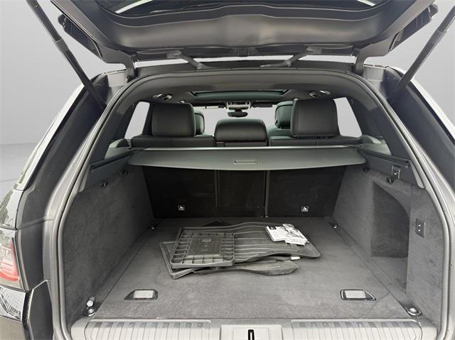 2020 Land Rover Range Rover Sport SE, available for sale in Stratford, Connecticut | Wiz Leasing Inc. Stratford, Connecticut 2020 Land Rover Range Rover Sport SE, available for sale in Stratford, Connecticut | Wiz Leasing Inc. Stratford, Connecticut