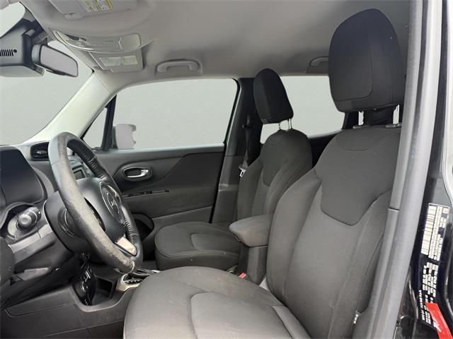 2016 Jeep Renegade Latitude, available for sale in Stratford, Connecticut | Wiz Leasing Inc. Stratford, Connecticut 2016 Jeep Renegade Latitude, available for sale in Stratford, Connecticut | Wiz Leasing Inc. Stratford, Connecticut
