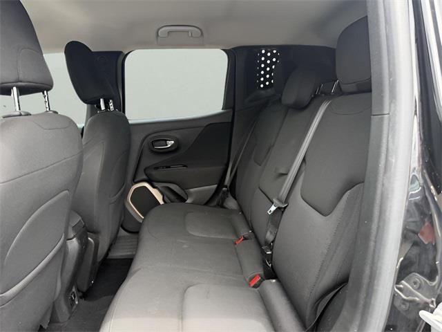 2016 Jeep Renegade Latitude, available for sale in Stratford, Connecticut | Wiz Leasing Inc. Stratford, Connecticut 2016 Jeep Renegade Latitude, available for sale in Stratford, Connecticut | Wiz Leasing Inc. Stratford, Connecticut