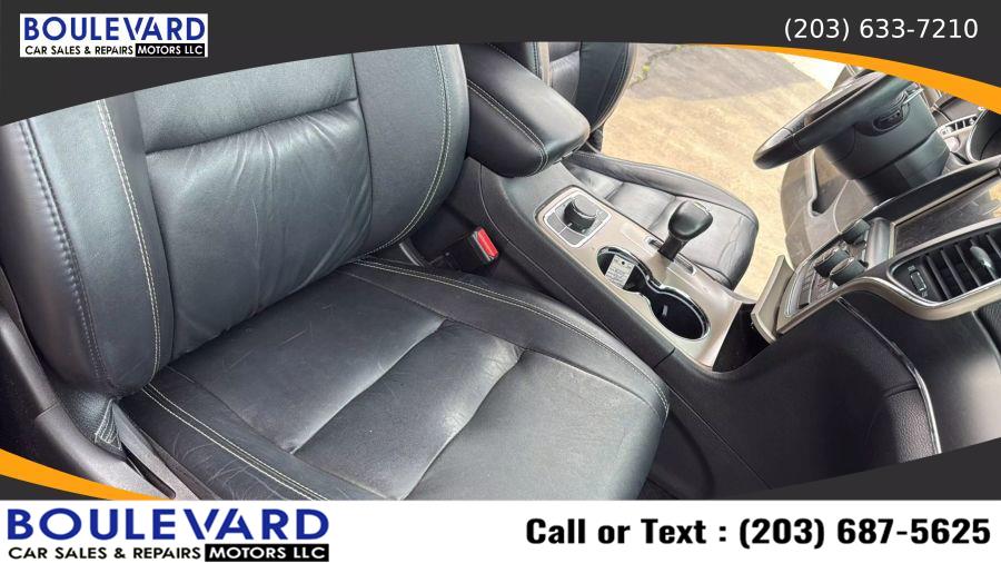 2015 Jeep Grand Cherokee Limited Sport Utility 4D, available for sale in New Haven, Connecticut | Boulevard Motors LLC. New Haven, Connecticut 2015 Jeep Grand Cherokee Limited Sport Utility 4D, available for sale in New Haven, Connecticut | Boulevard Motors LLC. New Haven, Connecticut