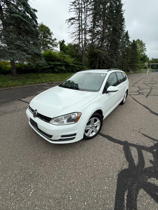 Used 2015 Volkswagen Golf SportWagen in Waterbury, Connecticut | Platinum Auto Care. Waterbury, Connecticut