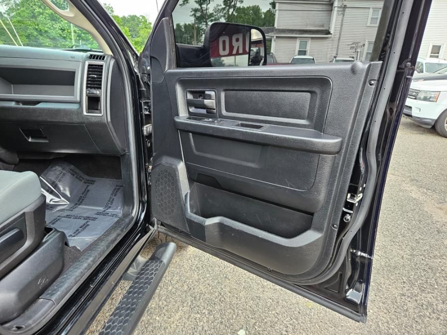 2014 Ram 1500 4WD TRADESMAN 5.7Hemi V8, available for sale in East Windsor, Connecticut | Toro Auto. East Windsor, Connecticut 2014 Ram 1500 4WD TRADESMAN 5.7Hemi V8, available for sale in East Windsor, Connecticut | Toro Auto. East Windsor, Connecticut