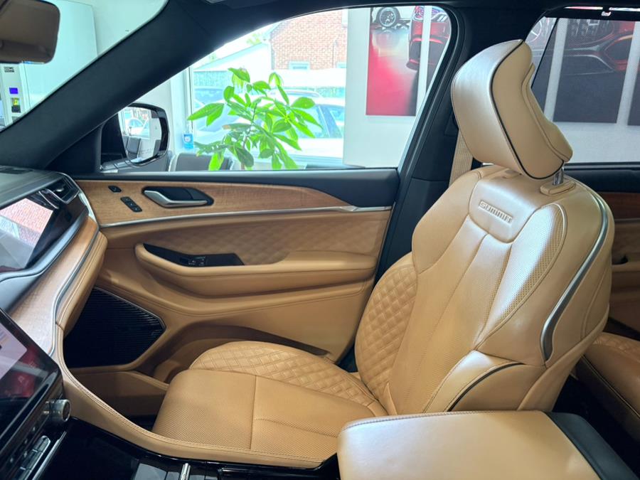 2022 Jeep Grand Cherokee L Summit Reserve 4x4, available for sale in Franklin Square, New York | Luxury Motor Club. Franklin Square, New York 2022 Jeep Grand Cherokee L Summit Reserve 4x4, available for sale in Franklin Square, New York | Luxury Motor Club. Franklin Square, New York