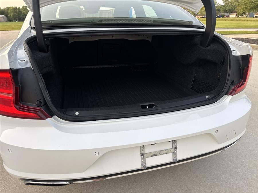2017 Volvo S90 T6 Momentum, available for sale in Elida, Ohio | Josh's All Under Ten LLC. Elida, Ohio 2017 Volvo S90 T6 Momentum, available for sale in Elida, Ohio | Josh's All Under Ten LLC. Elida, Ohio