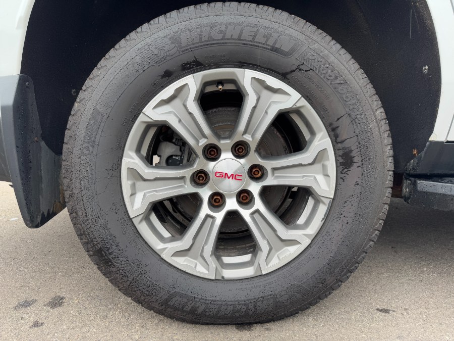 2021 GMC Yukon 4WD 4dr SLE, available for sale in Ortonville, Michigan | Marsh Auto Sales LLC. Ortonville, Michigan 2021 GMC Yukon 4WD 4dr SLE, available for sale in Ortonville, Michigan | Marsh Auto Sales LLC. Ortonville, Michigan
