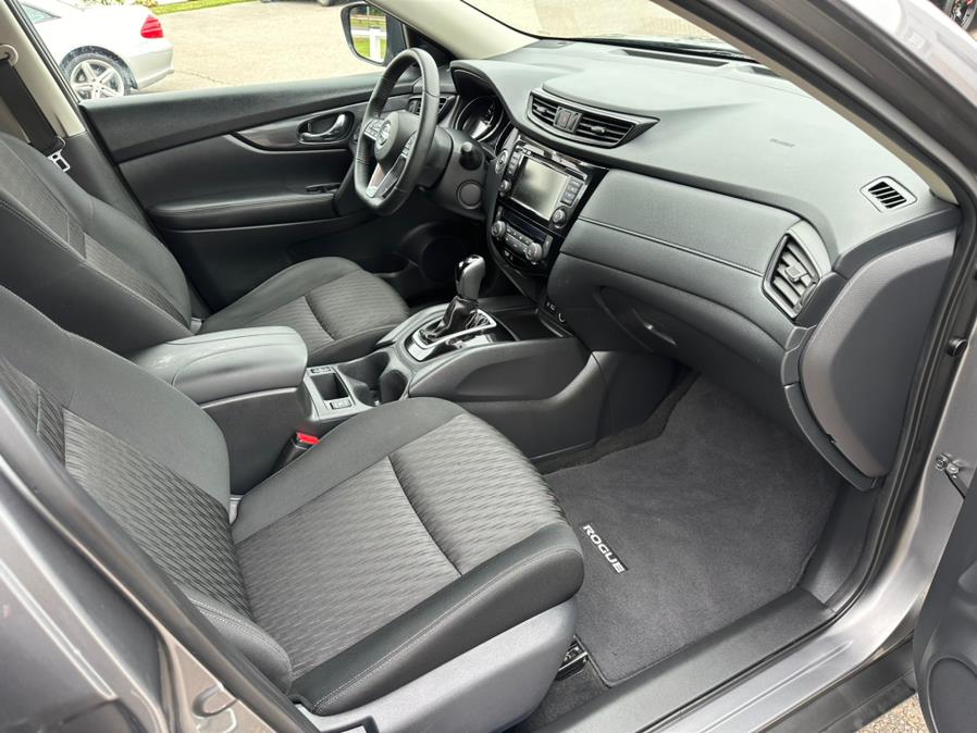 2018 Nissan Rogue AWD SV, available for sale in South Windsor, Connecticut | Mike And Tony Auto Sales, Inc. South Windsor, Connecticut 2018 Nissan Rogue AWD SV, available for sale in South Windsor, Connecticut | Mike And Tony Auto Sales, Inc. South Windsor, Connecticut