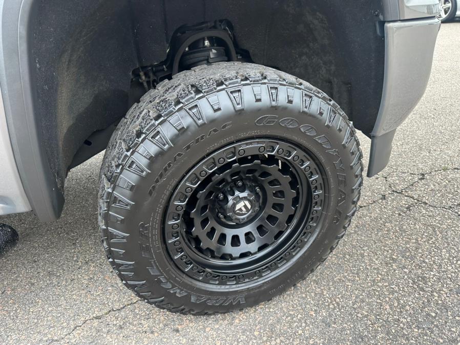 2017 GMC Sierra 1500 4WD Double Cab 143.5" SLT, available for sale in South Windsor, Connecticut | Mike And Tony Auto Sales, Inc. South Windsor, Connecticut 2017 GMC Sierra 1500 4WD Double Cab 143.5" SLT, available for sale in South Windsor, Connecticut | Mike And Tony Auto Sales, Inc. South Windsor, Connecticut