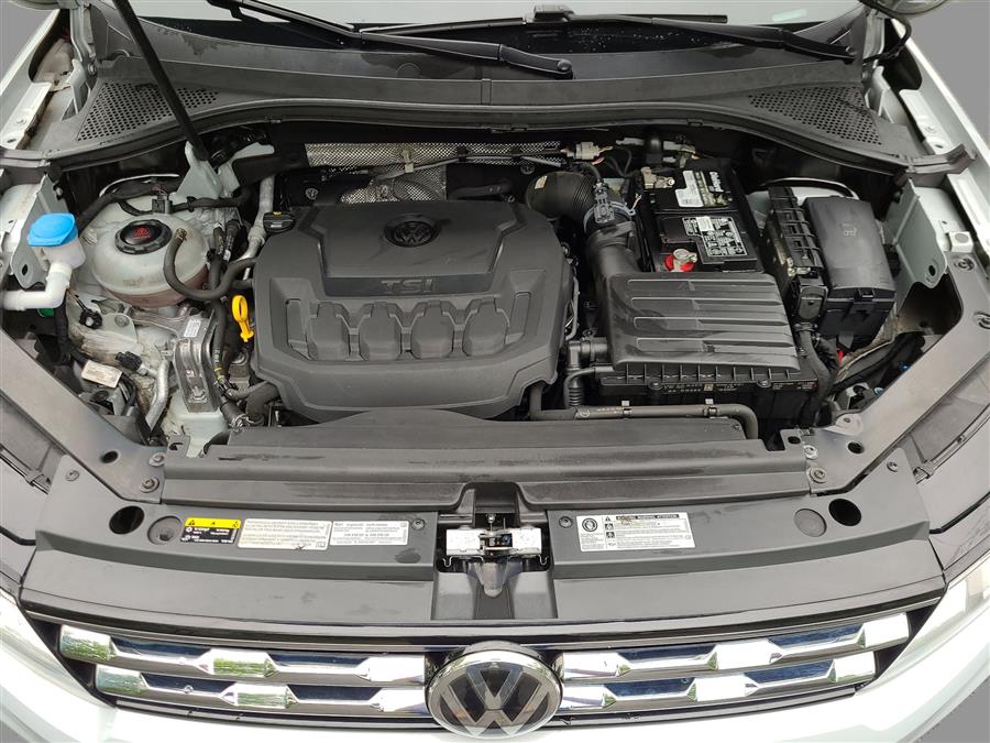 2018 Volkswagen Tiguan 2.0T SEL 4MOTION, available for sale in Canton, Connecticut | Lava Motors. Canton, Connecticut 2018 Volkswagen Tiguan 2.0T SEL 4MOTION, available for sale in Canton, Connecticut | Lava Motors. Canton, Connecticut
