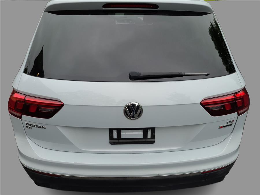2018 Volkswagen Tiguan 2.0T SEL 4MOTION, available for sale in Canton, Connecticut | Lava Motors. Canton, Connecticut 2018 Volkswagen Tiguan 2.0T SEL 4MOTION, available for sale in Canton, Connecticut | Lava Motors. Canton, Connecticut