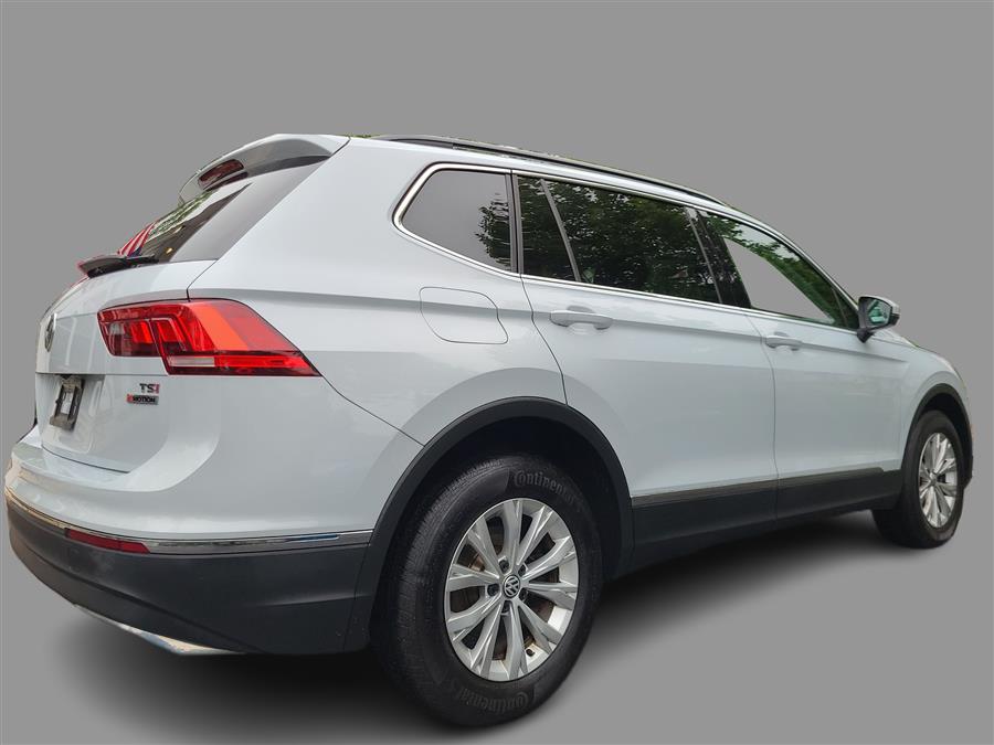 2018 Volkswagen Tiguan 2.0T SEL 4MOTION, available for sale in Canton, Connecticut | Lava Motors. Canton, Connecticut 2018 Volkswagen Tiguan 2.0T SEL 4MOTION, available for sale in Canton, Connecticut | Lava Motors. Canton, Connecticut
