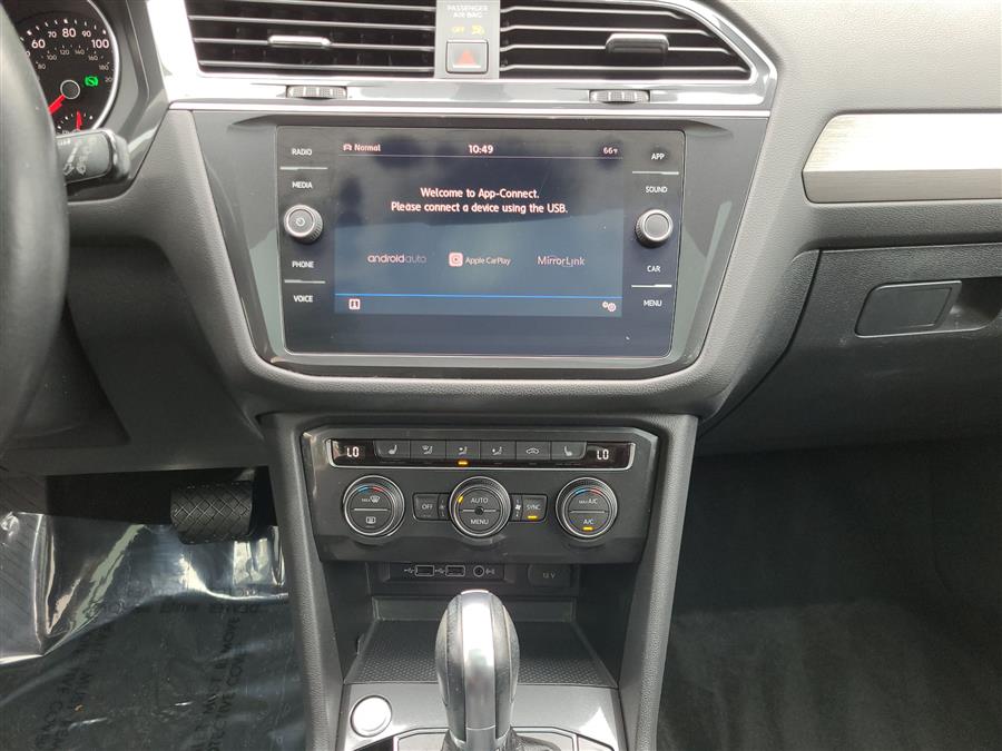 2018 Volkswagen Tiguan 2.0T SEL 4MOTION, available for sale in Canton, Connecticut | Lava Motors. Canton, Connecticut 2018 Volkswagen Tiguan 2.0T SEL 4MOTION, available for sale in Canton, Connecticut | Lava Motors. Canton, Connecticut