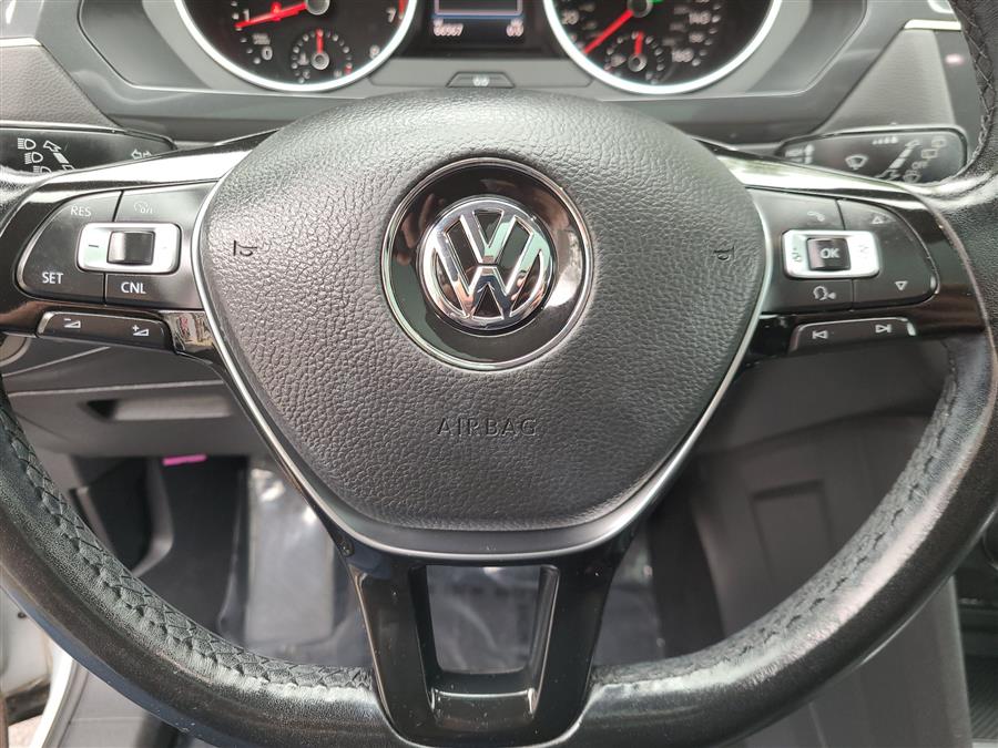 2018 Volkswagen Tiguan 2.0T SEL 4MOTION, available for sale in Canton, Connecticut | Lava Motors. Canton, Connecticut 2018 Volkswagen Tiguan 2.0T SEL 4MOTION, available for sale in Canton, Connecticut | Lava Motors. Canton, Connecticut