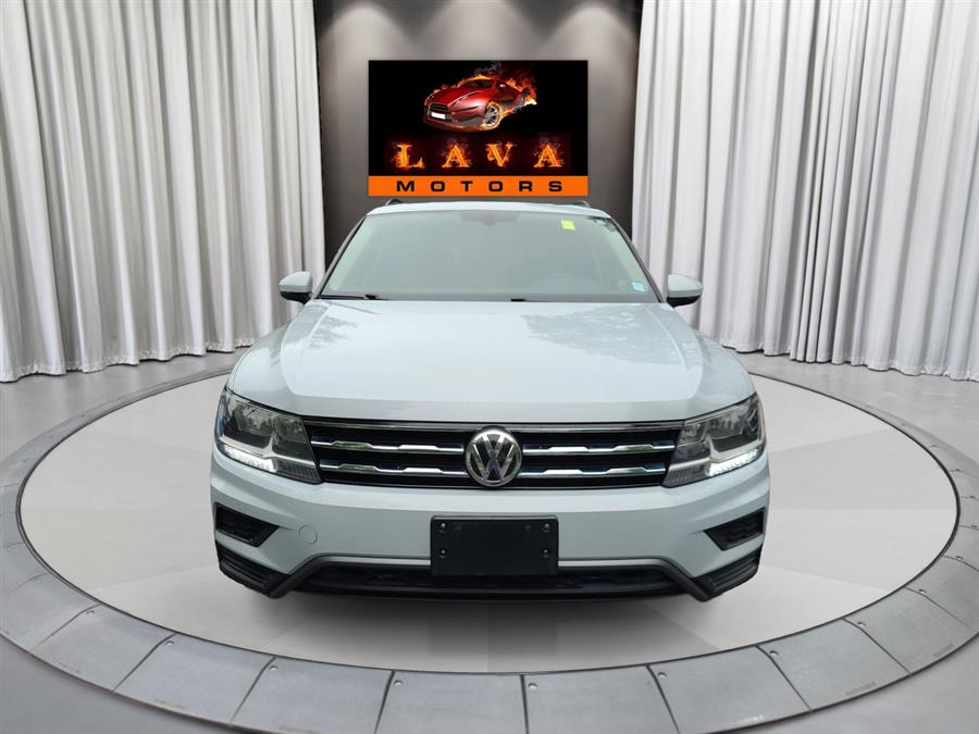 2018 Volkswagen Tiguan 2.0T SEL 4MOTION, available for sale in Canton, Connecticut | Lava Motors. Canton, Connecticut 2018 Volkswagen Tiguan 2.0T SEL 4MOTION, available for sale in Canton, Connecticut | Lava Motors. Canton, Connecticut